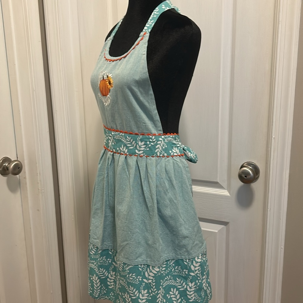 Adorable Cooking Apron - Picture 5 of 5